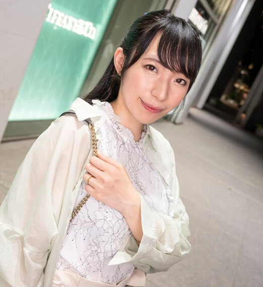 吉沢彩花出道作品及个人资料介绍-尤乐舍