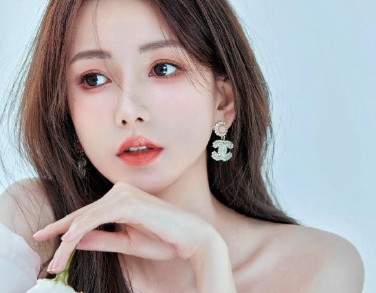 如何了解一个女生？-尤乐舍