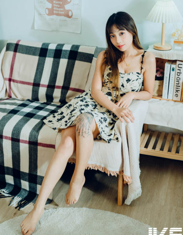 图片[3]-高颜值「安然」午后火辣美图！长裙洋装都罩不住两座耸立的高峰-尤乐舍