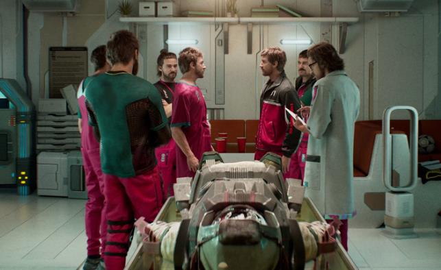 《多重人生》一场关于自我重构的星际生存史诗-尤乐舍