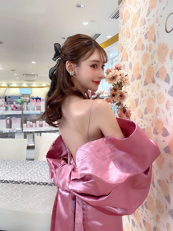 引退还赚更多的暗黑女神《明日花绮罗》精选作品推荐推荐封面及剧情介绍-尤乐舍