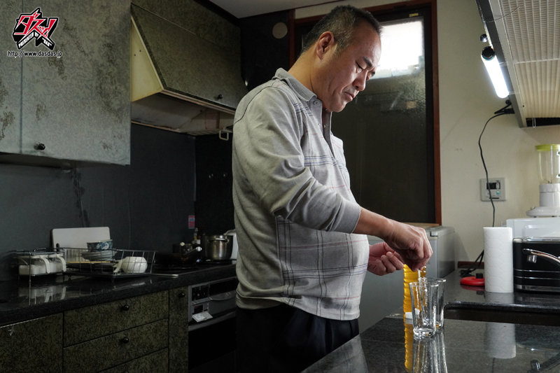 「老爸不顾亲情伦理…」系列作品推荐推荐封面及剧情介绍-尤乐舍