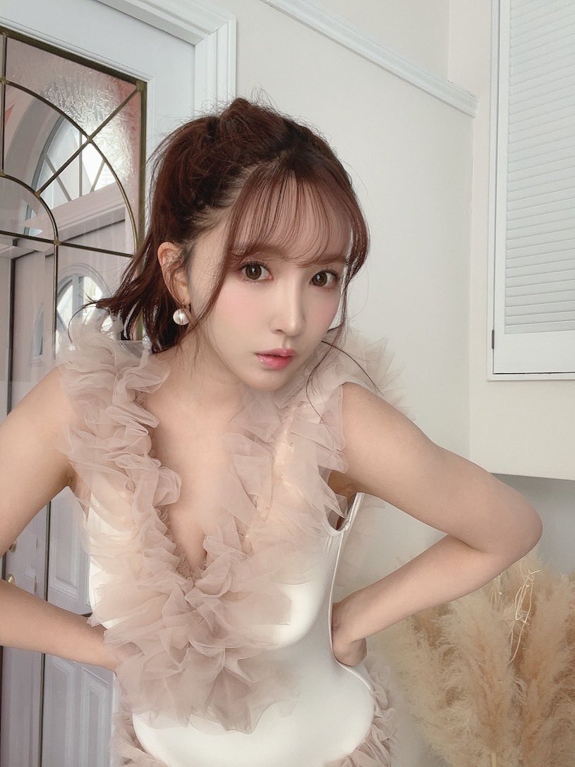 超人气的暗黑女星《三上悠亚》精选作品推荐推荐封面及剧情介绍-尤乐舍