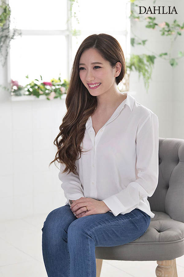 暗黑界超顶火辣E乃人妻《东凛》精选作品推荐推荐封面及剧情介绍-尤乐舍