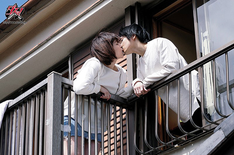 「暴露出欲望的里出记录」系列作品推荐推荐封面及剧情介绍-尤乐舍