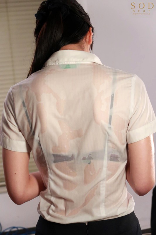 「 暴雨受困」系列作品推荐推荐封面及剧情介绍-尤乐舍