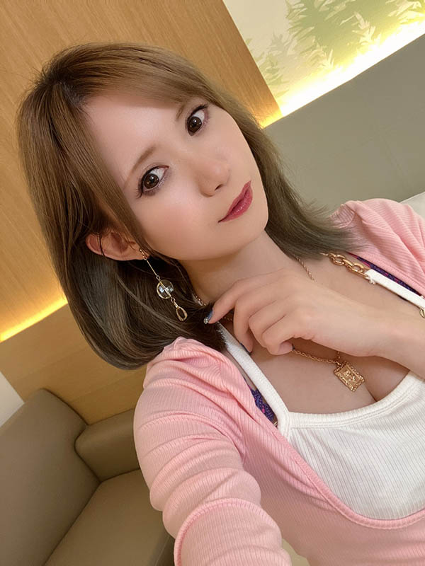 肉食星正妹女大生《河合乃乃花》精选作品推荐推荐封面及剧情介绍-尤乐舍