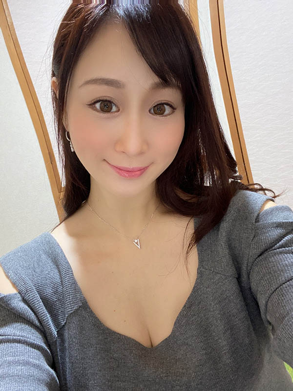 图片[2]-四十路美熟女《川上优》精选作品推荐推荐封面及剧情介绍-尤乐舍