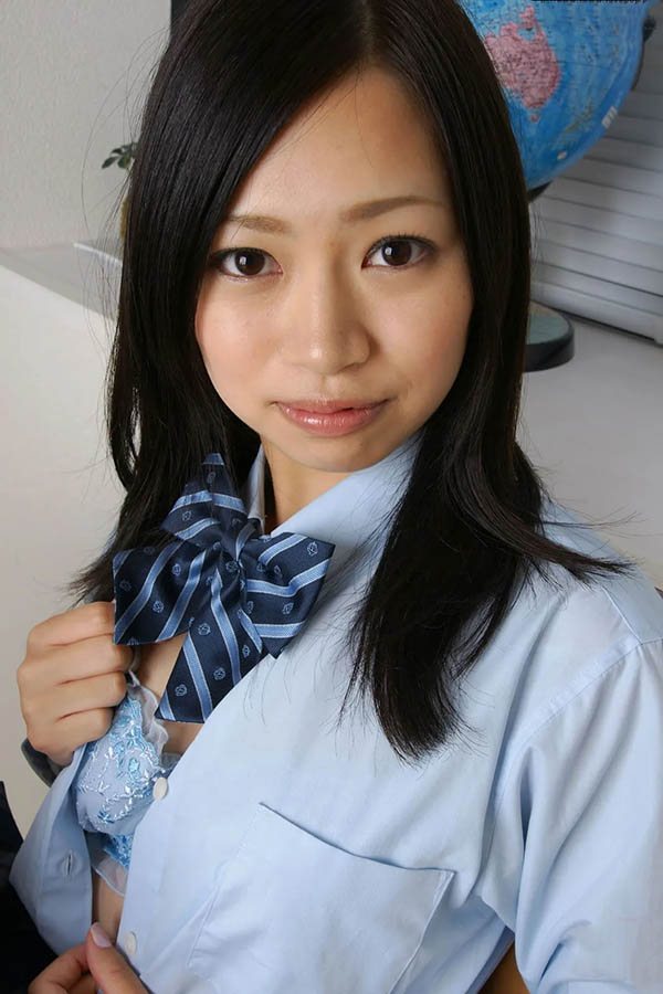 勇闯渔村的暗黑女神《村西真理奈》精选作品推荐推荐封面及剧情介绍-尤乐舍
