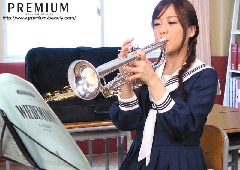 引退多年国民女友《星野美优》精选作品推荐推荐封面及剧情介绍-尤乐舍