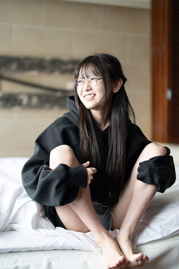 小只马虎牙妹「东云梓」精选作品推荐推荐封面及剧情介绍-尤乐舍