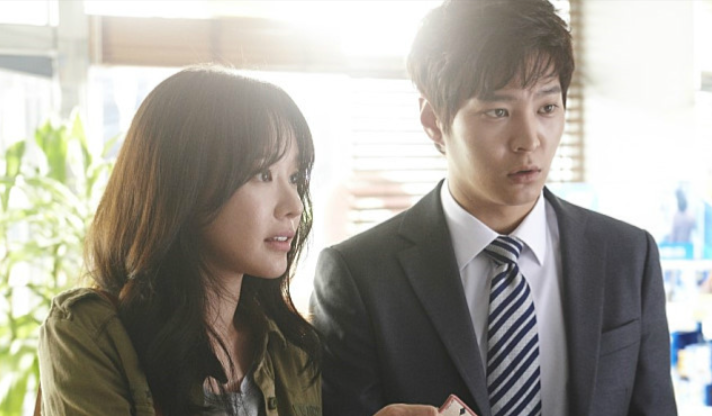 韩国爱情电影《偷心贼》当爱情在谎言与真相间游走-尤乐舍